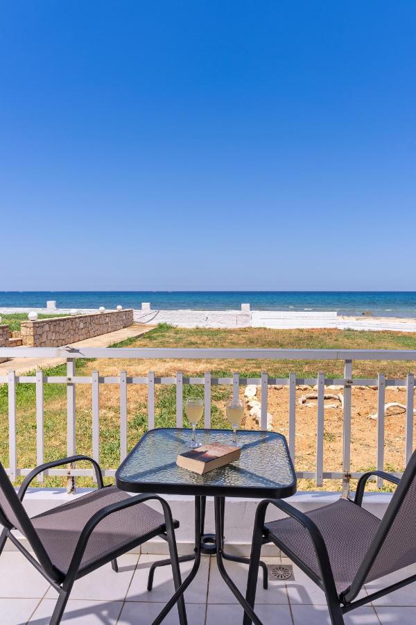 Azure Seaside Apts Μαγνησία Εξωτερικό φωτογραφία