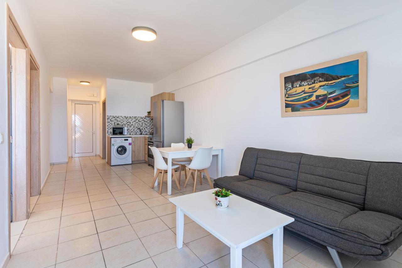 Azure Seaside Apts Μαγνησία Εξωτερικό φωτογραφία