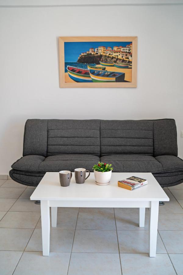 Azure Seaside Apts Μαγνησία Εξωτερικό φωτογραφία